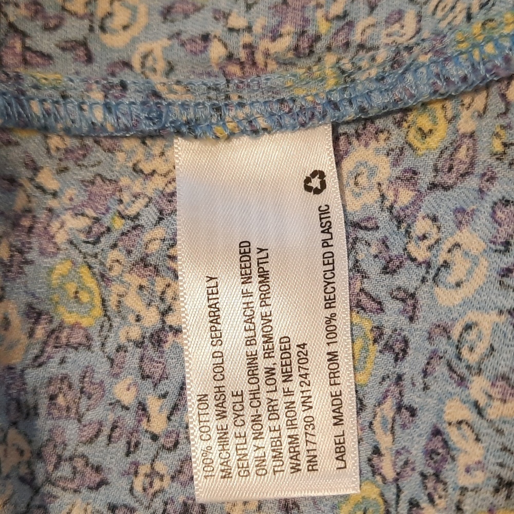 Universal Thread Top. Nwt. - image 4